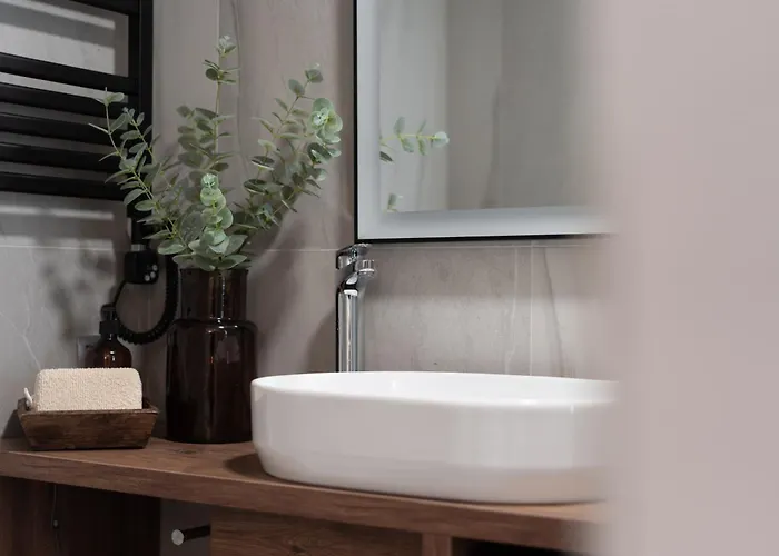 Wyjatkowy Prestige Kawalerka W Centrum Lodzi